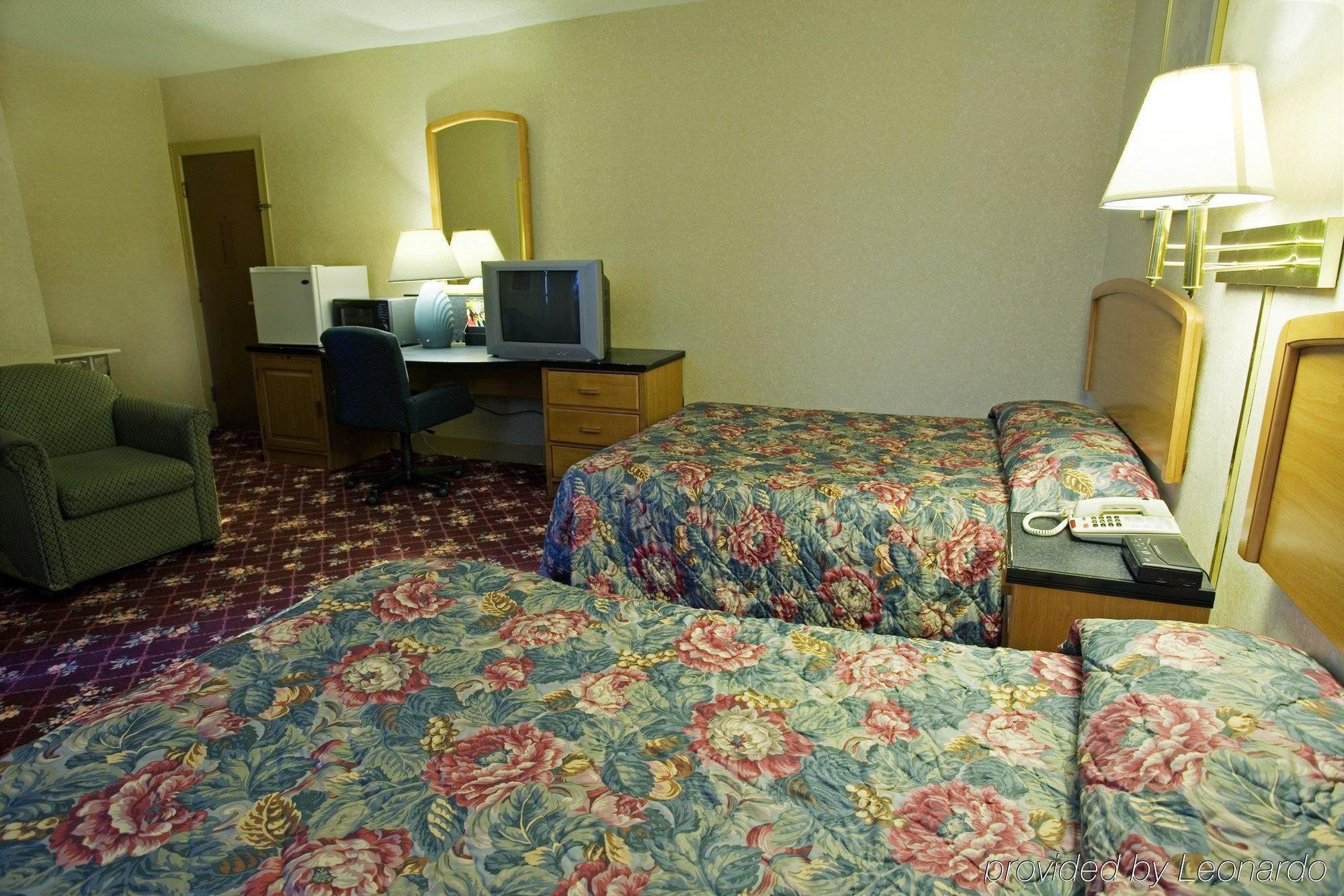 Americas Best Value Inn Dearborn Rom bilde